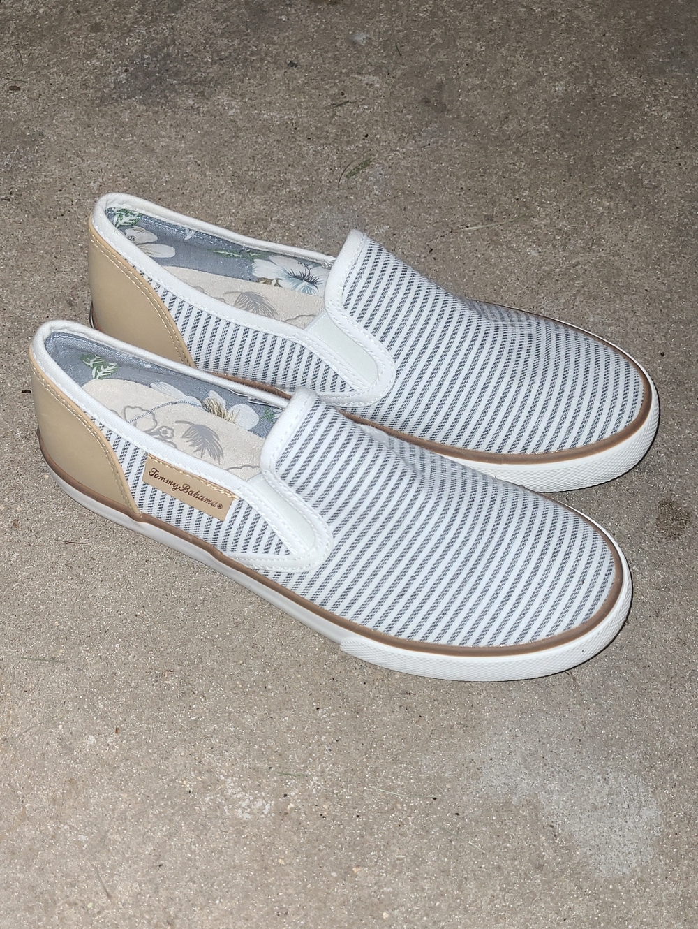Tommy Bahama White & Blue. Tan Striped Slip-On Sneakers Size Womens 8